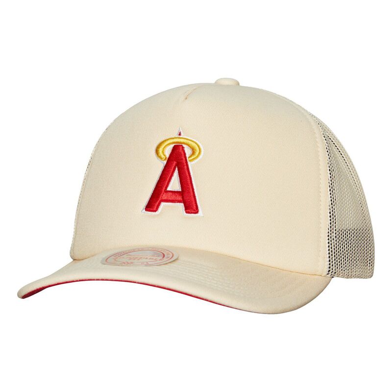 【送料無料】 アンブランデッド メンズ 帽子 アクセサリー Men's Mitchell & Ness Cream Los Angeles Angels Cooperstown Collection Evergreen Adjustable Trucker Hat Ang Beige