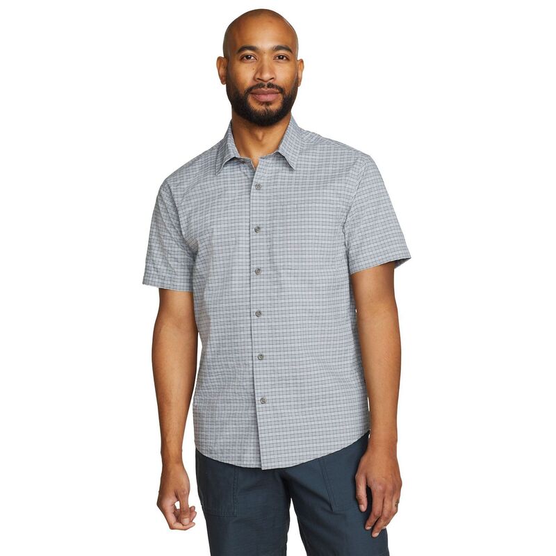 ̵ ǥ Х  T ȥåץ Men's Eddie Bauer Short Sleeve Pack It Seersucker 2.0 Shirt Light Gray
