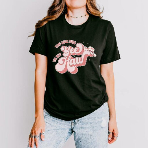 【送料無料】 Simply Sage Market レディース Tシャツ トップス Yee To My Haw Short Sleeve Graphic Tee Black 【送料無料】 Simply Sage Market レディース Tシャツ トップス Yee To My Haw Short Sleeve Graphic Tee Black