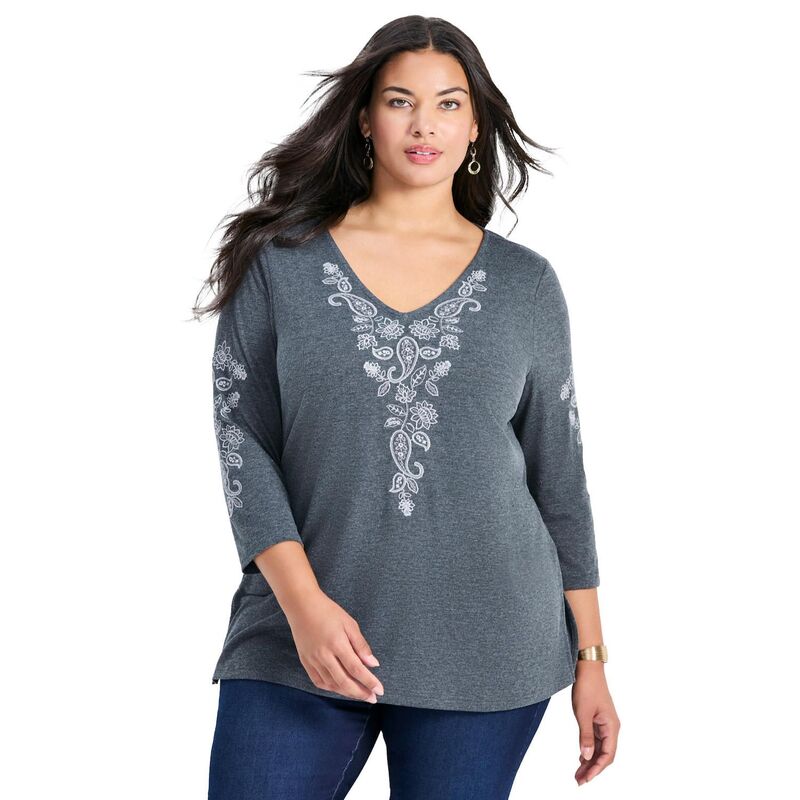 【送料無料】 アベニュー レディース Tシャツ トップス Avenue Women's Plus Size Casey Embroidered Top Charcoal