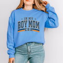 【送料無料】 Simply Sage Market レディース Tシャツ トップス Simply Sage Market Boy Mom Era Varsity Sweatshirt Carolina