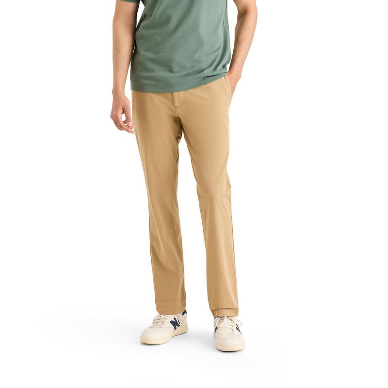 【送料無料】 ドッカーズ メンズ カジュアルパンツ ボトムス Men’s Dockers Go Activeflex Chino Slim Fit Pants Harvest Gold