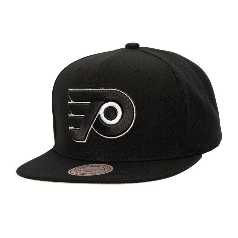【送料無料】 ミッチェル&ネス メンズ 帽子 アクセサリー Men's Mitchell & Ness Black Philadelphia Flyers Team Snapback Hat Fly Black