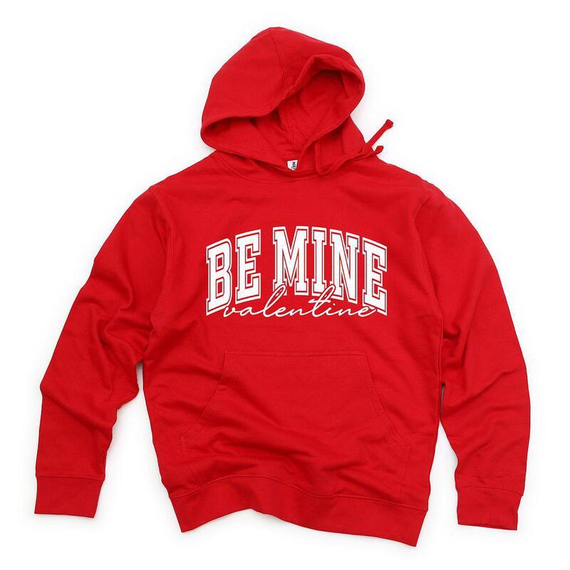 【送料無料】 Simply Sage Market レディース Tシャツ トップス Be Mine Valentine Varsity Hoodie Red