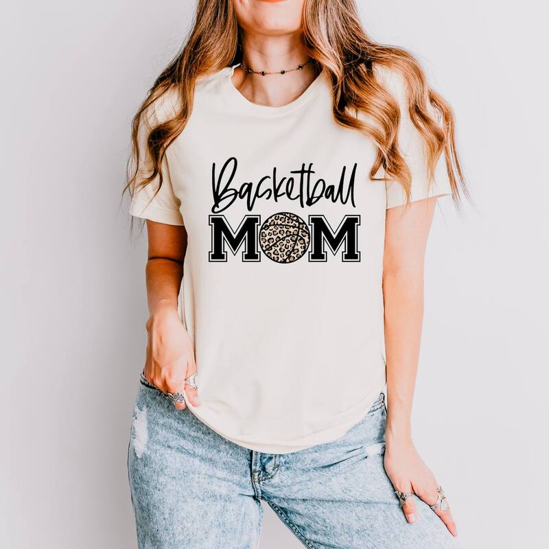 【送料無料】 Simply Sage Market レディース Tシャツ トップス Simply Sage Market Basketball Mom Colorful Black Short Sleeve Tee Cream