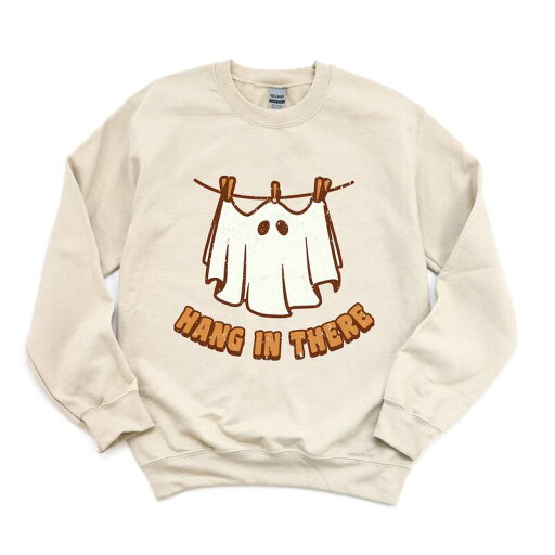 【送料無料】 Simply Sage Market レディース Tシャツ トップス Simply Sage Market Hang In There Ghost Sweatshirt Dust 【送料無料】 Simply Sage Market レディース Tシャツ トップス Simply Sage Market Hang In There Ghost Sweatshirt Dust