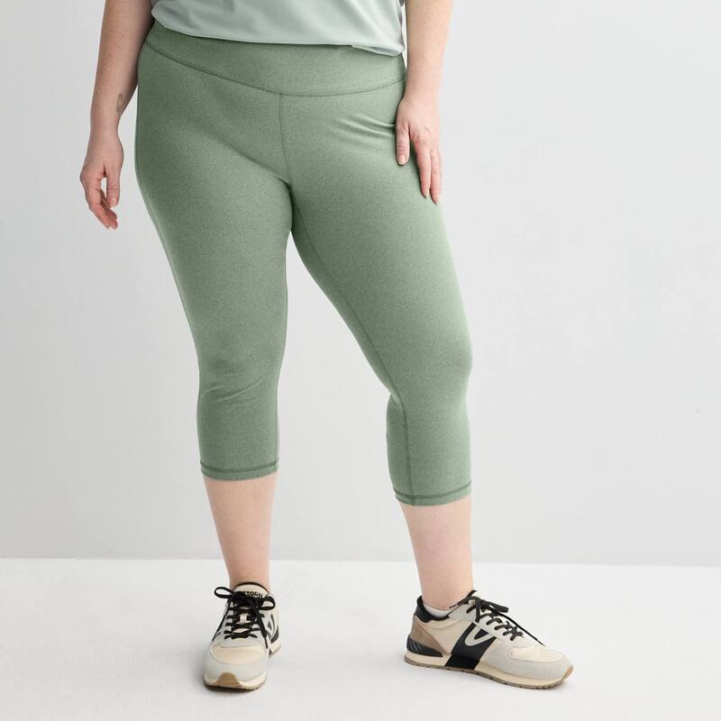 【送料無料】 Tek Gear レディース カジュアルパンツ ボトムス Plus Size Tek Gear Essential Soft Capri Leggings Esta Olive