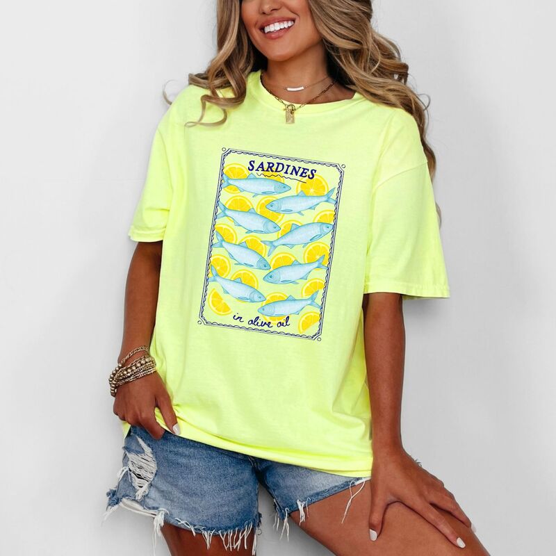 Simply Sage Market レディース トップス Tシャツ グラフィック Simply Sage Market Sardines In Olive..