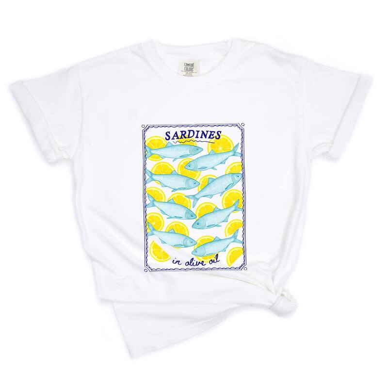 Simply Sage Market レディース トップス Tシャツ グラフィック Simply Sage Market Sardines In Olive..