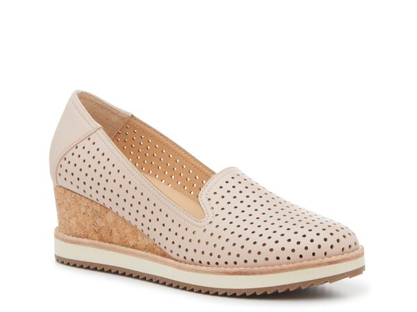 【送料無料】 アドリアンヌヴィッタディーニ レディース スリッポン・ローファー シューズ Esmeralda Wedge Slip-On Sand Beige