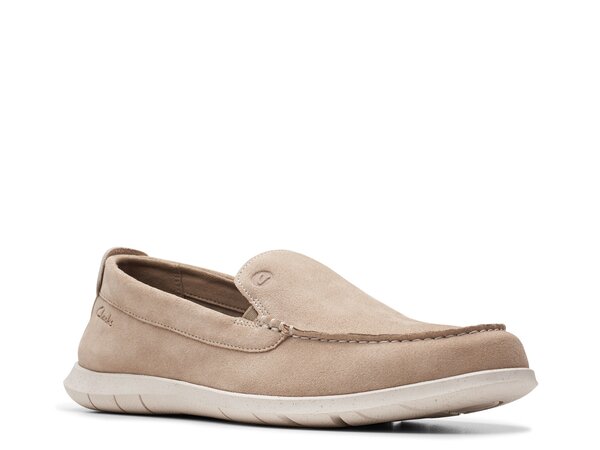 【送料無料】 クラークス メンズ スリッポン・ローファー シューズ Flexway Step Slip-On Sand Suede