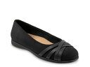 【送料無料】 トロッターズ レディース スリッポン・ローファー シューズ Daphne Slip-On Black Smooth Fabric