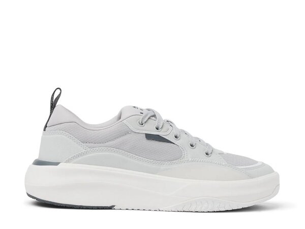 【送料無料】 リーフ メンズ スニーカー シューズ Fanning Sneaker White