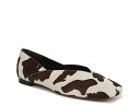 【送料無料】 ヴィンス レディース スリッポン・ローファー シューズ Carmen Flat White/Brown Cow Print