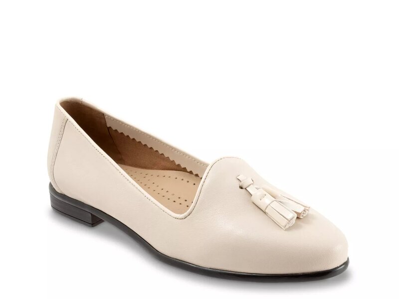 �ȥ��å����� ��ǥ����� ���塼�� ����åݥ󡦥����ե��� Trotters Liz Loafer Off White ���եۥ磻��