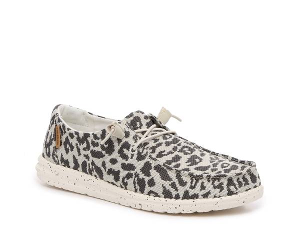 ヘイデュード レディース スリッポン・ローファー シューズ Wendy Slip-On - Women's Beige Leopard Print 1