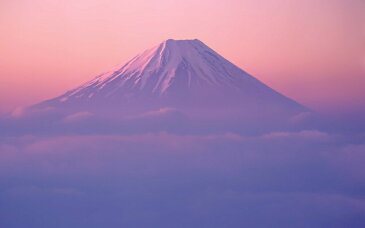 絵画風 壁紙ポスター （はがせるシール式） 紅富士 夕焼けの富士山と霧の雲海 赤富士 キャラクロ FJS-054W2 （ワイド版 603mm×376mm） 建築用壁紙＋耐候性塗料 インテリア