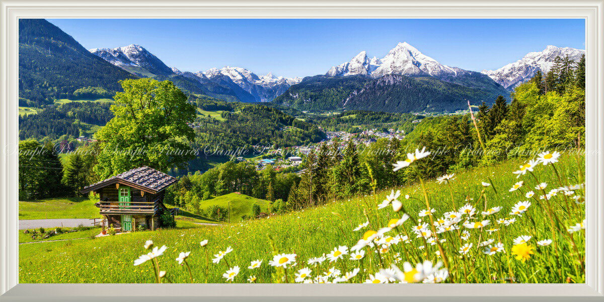 絵画風 壁紙ポスター (はがせるシール式) -窓の景色- アルプス山脈 ヴァッツマンとカモミール ベルヒテスガーデン国立公園 ドイツ パノラマ【扉なし窓仕様】 キャラクロ ALPS-004NS1 (1152mm×576mm) ＜日本製＞ ウォールステッカー お風呂ポスター