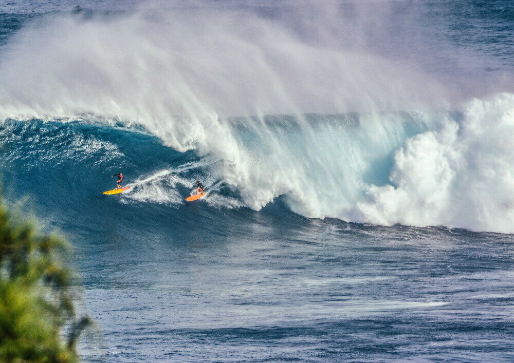 絵画風 壁紙ポスター (はがせるシール式) サーフィン 波乗り 波 海 2人 サーファー キャラクロ SFN-011..