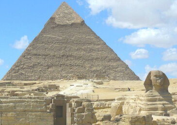 絵画風 壁紙ポスター （はがせるシール式） ピラミッドとスフィンクス 古代エジプト 世界遺産 ピラミッドパワー キャラクロ EPMD-006A2 （A2版 594mm×420mm） 建築用壁紙＋耐候性塗料 インテリア