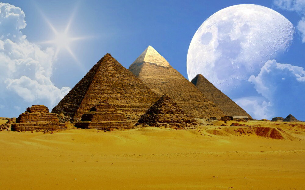絵画風 壁紙ポスター （はがせるシール式） ギザの三大ピラミッドとビッグムーン 月 古代エジプト 世界遺産 ピラミッドパワー キャラクロ EPMD-011W2 （ワイド版 603mm×376mm） 建築用壁紙＋耐候性塗料 インテリア