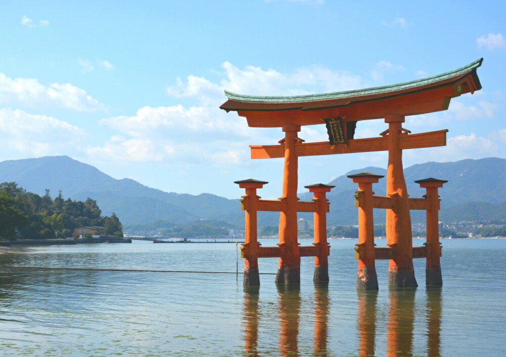 絵画風 壁紙ポスター (はがせるシール式) 厳島神社 広島 安芸 宮島 キャラクロ ISJ-001A2 (A2版 594mm×420mm) ＜日本製＞ ウォールステッカー お風呂ポスター