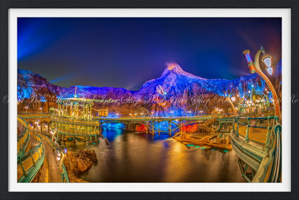 乐天商城 - 絵画風 壁紙ポスター (はがせるシール式) ディズニーシーの夜景 ディズニーリゾート 【額縁印刷／トリックアート】 キャラクロ DNS-006SGF2 (603mm×402mm) ＜日本製＞ ウォールステッカー お風呂ポスター