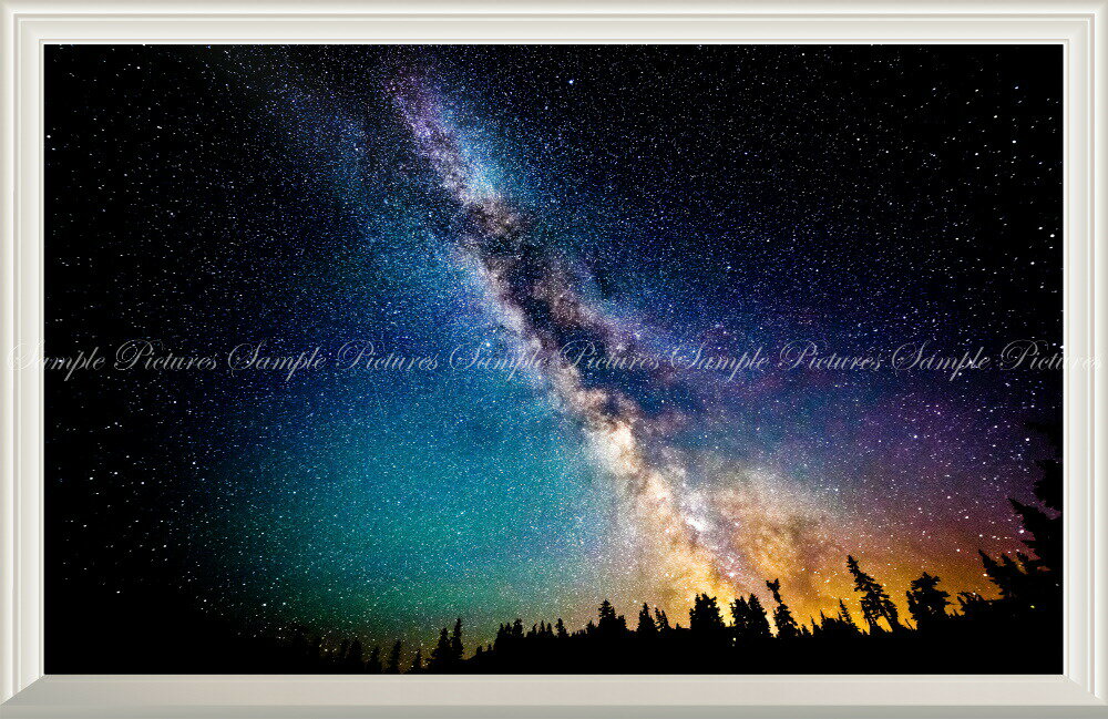 絵画風 壁紙ポスター (はがせるシール式) -窓の景色- 天の川銀河 森林 ミルキーウェイ 恒星 天体 ギャラクシー 神秘 【扉なし窓仕様】 キャラクロ GLXY-009NW2 (ワイド版 603mm×391mm) ＜日本製＞ ウォールステッカー お風呂ポスター