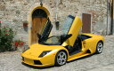 絵画風 壁紙ポスター (はがせるシール式) ランボルギーニ ムルシエラゴ LP640 イエロー 2006年 スーパーカー キャラクロ LMCL-008W1 (ワイド版 921mm×576mm) <日本製> ウォールステッカー お風呂ポスター