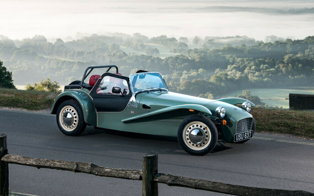 絵画風 壁紙ポスター (はがせるシール式) ケーターハム・セブン スプリント 2016年 Mグリーン Caterham 7 スーパーセブン キャラクロ CTH7-019W1 (ワイド版 921mm×576mm) <日本製> ウォールステッカー お風呂ポスター