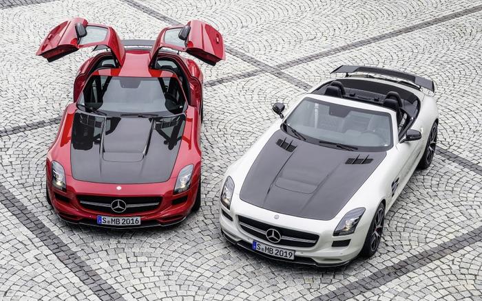 絵画風 壁紙ポスター (はがせるシール式) メルセデス ベンツ SLS AMG 2010年 キャラクロ MAMG-005W2 (ワイド版 603mm×376mm) <日本製> ウォールステッカー お風呂ポスター