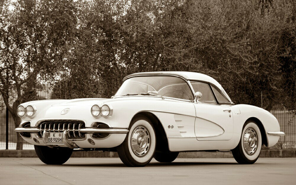 絵画風 壁紙ポスター (はがせるシール式) シボレー コルベット ハードトップ 初代C1型 1960年 セピア キャラクロ CCVT-019WS2 (ワイド版 603mm×376mm) ＜日本製＞ ウォールステッカー お風呂ポスター