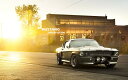 絵画風 壁紙ポスター (はがせるシール式) フォード シェルビー マスタング GT500 夕陽 キャラクロ FMTG-016W1 (ワイド版 921mm×576mm) ＜日本製＞ ウォールステッカー お風呂ポスター
