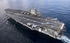 絵画風 壁紙ポスター (はがせるシール式) 空母 ハリー・S・トルーマン USS アメリカ 海軍 航空母艦 キャラクロ UNAC-005W2 (ワイド版 603mm×376mm) ＜日本製＞ ウォールステッカー お風呂ポスター