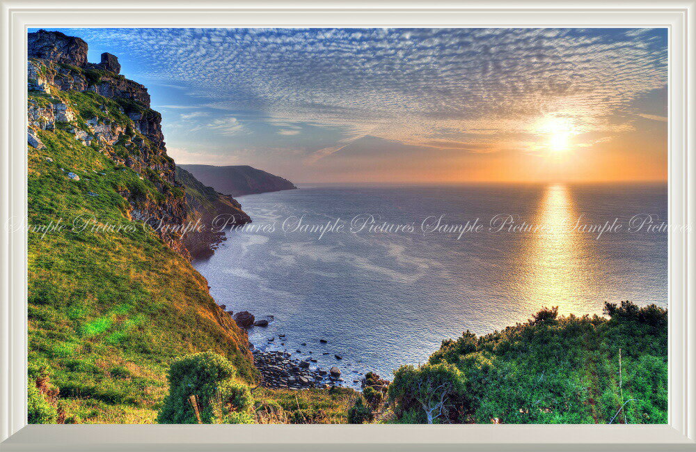 絵画風 壁紙ポスター (はがせるシール式) -窓の景色- 夜明けのエクスムーア国立公園 絶景の日の出 イングランド 神秘 パワー 【扉なし窓仕様】 キャラクロ SSRS-012NW2 (ワイド版 603mm×391mm) ＜日本製＞ ウォールステッカー お風呂ポスター