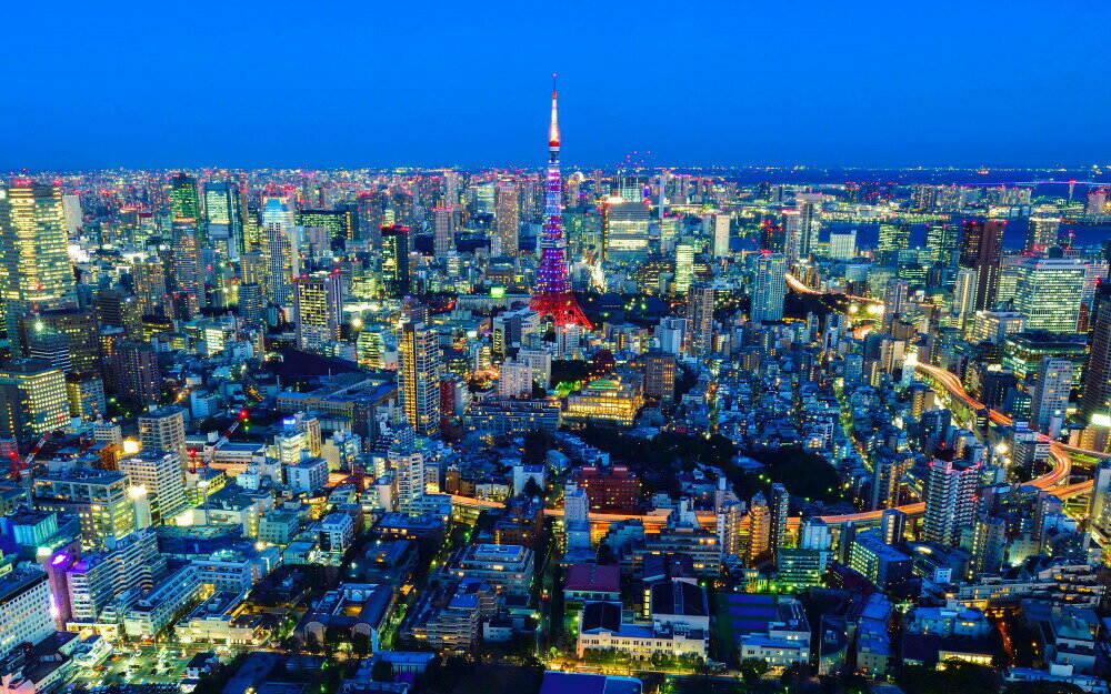 絵画風 壁紙ポスター （はがせるシール式） -地球の撮り方- 東京タワーを一望、六本木ヒルズ展望台「東京シティビュー」からの夜景 日本の絶景 キャラクロ C-ZJP-104W1 （ワイド版 921mm×576mm） 建築用壁紙＋耐候性塗料 インテリア