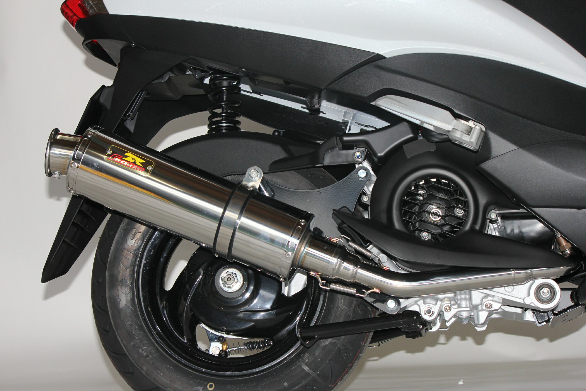 Realize アクシスZ バイクマフラー 8BJ-