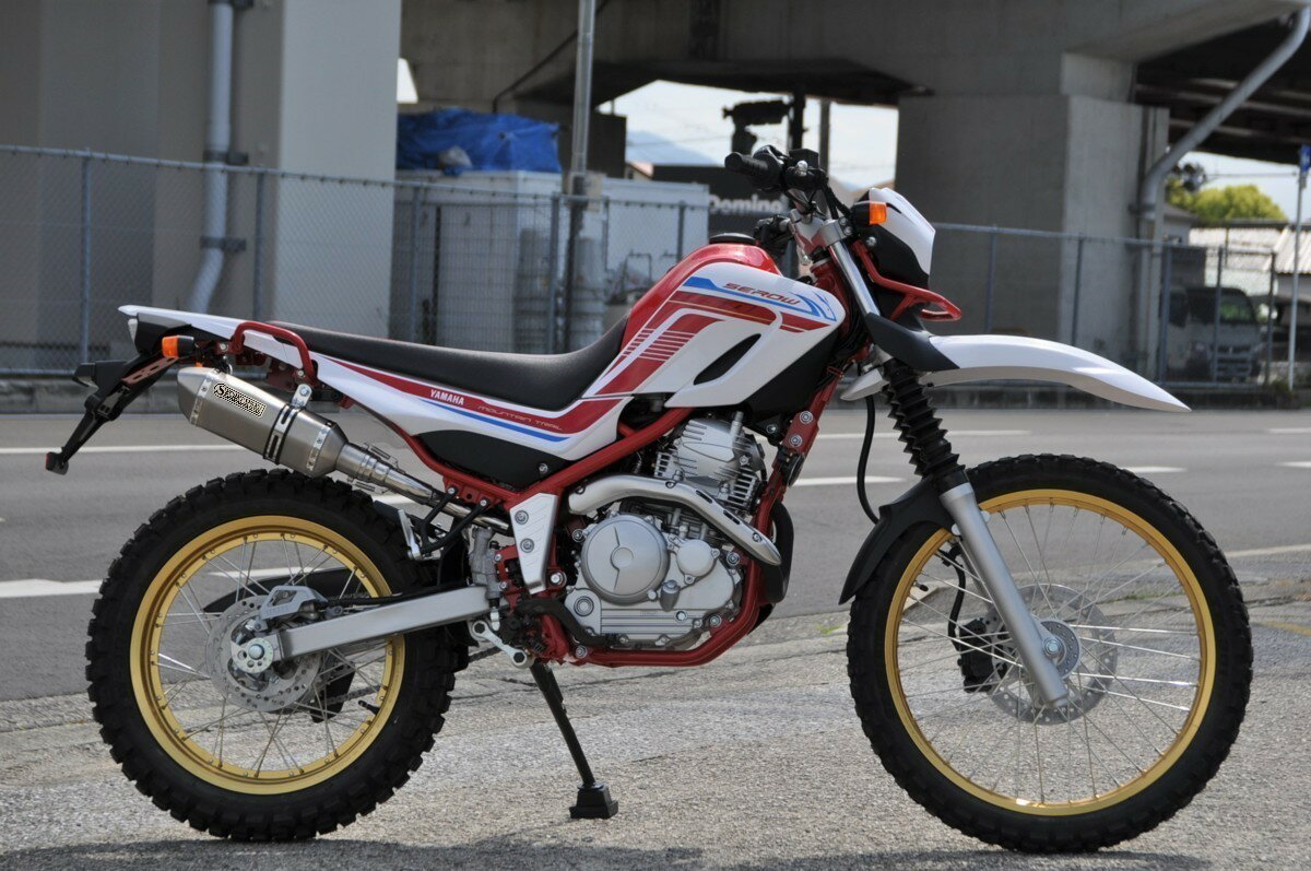 セロー250 トリッカー バイクマフラー XT250X ソリッド モタード 異形 スリップオン SUS ステンレス マフラー バイク用品 バイク用 バイクパーツ カスタム パーツ ドレスアップ 交換 社外品 重低音 SECRET SPEED シークレットスピード ヤマハ SEROW250