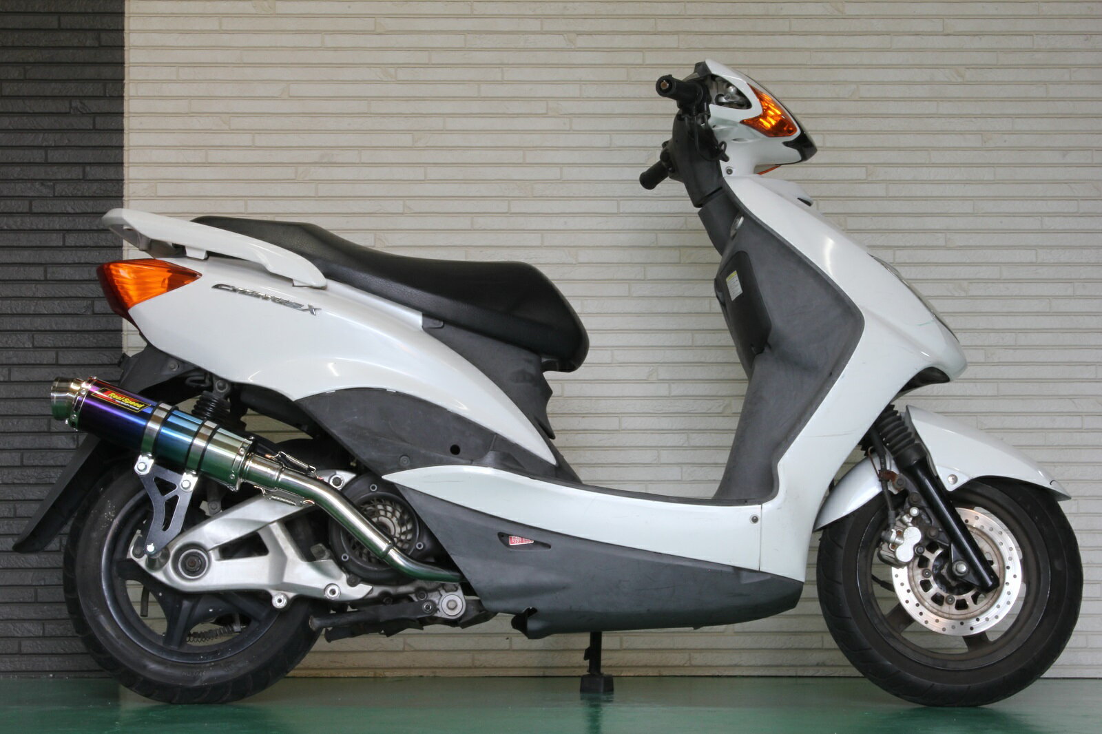 シグナスX125 バイクマフラー BC-SE12J EBJ-SE44J 2003年～2015年モデル対応 1型2型 3型 国内モデル フォーゼ チタン ブルーカラー マフラー Realspeed リアルスピード ヤマハ バイク用品 バイク用 バイクパーツ フルエキゾースト カスタム パーツ ドレスアップ 社外品