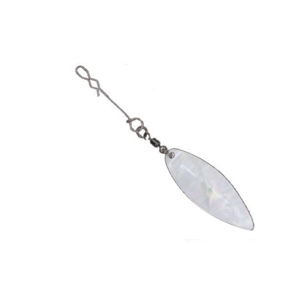 多魚種に使える超万能樹脂ブレード●商品情報 ・多魚種に使える超万能樹脂ブレード ・プロスタッフ佐々木俊監修 ・Juicy(ジューシー)の特長は従来の金属性のブレードには無い透明感と軽さである。 ・透明であることで、光の透過と反射でナチュラルにアピールすることができる。 ・UV加工した物は夜中やディープなどの光量が少ない時でも効果を発揮する。 ・比重が軽く垂れ下がりにくいため、スローな誘いも可能。 ・ジグヘッドやオフセットフック・プラグなどに取り付けて使用していただけます。 ・ご自由に使用していただき、様々なリグやプラグのパーツとしてお使いください。 ●サイズ:3 1/2 ●ブレード全長:38mm ●ブレードタイプ:ウィローリーフ メーカー側の仕様変更等により掲載内容と一部異なる場合がございます。 ご注文の際はメーカーホームページ等をご確認頂けます様お願い申し上げます。 ※弊社から発送させて頂く商品は現行商品となります。 お使いのパソコンやスマートフォンなどの様々なモニターの種類等により画像のお色が実物と若干異なって見える場合がございます。 あらかじめご理解頂けますよう、お願い致します。