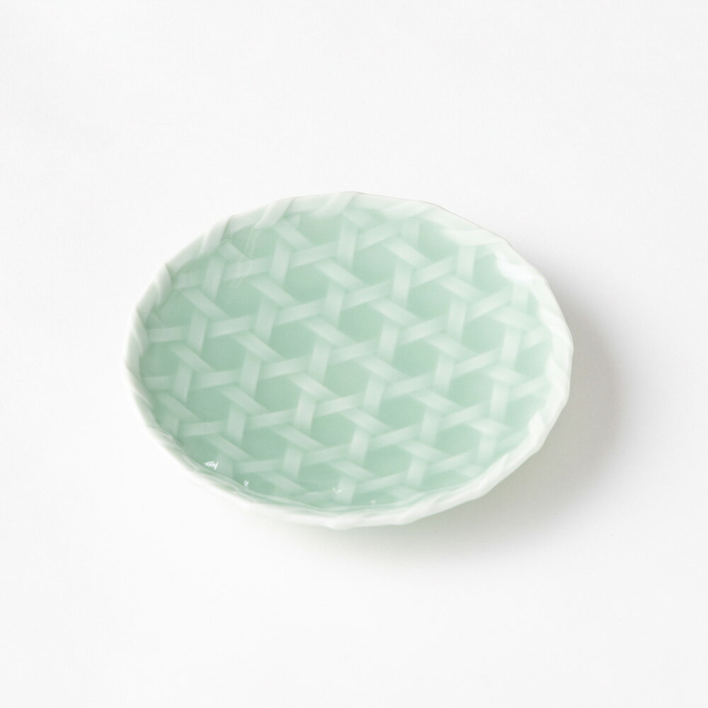 【虎仙窯】籠目4寸皿 取り皿 小皿 佐賀県産 有田焼｜和食器 籠目模様 小皿 おしゃれ 日本製 国産 職人 手作り 伝統工芸品 ギフト 贈り物 内祝い 食器