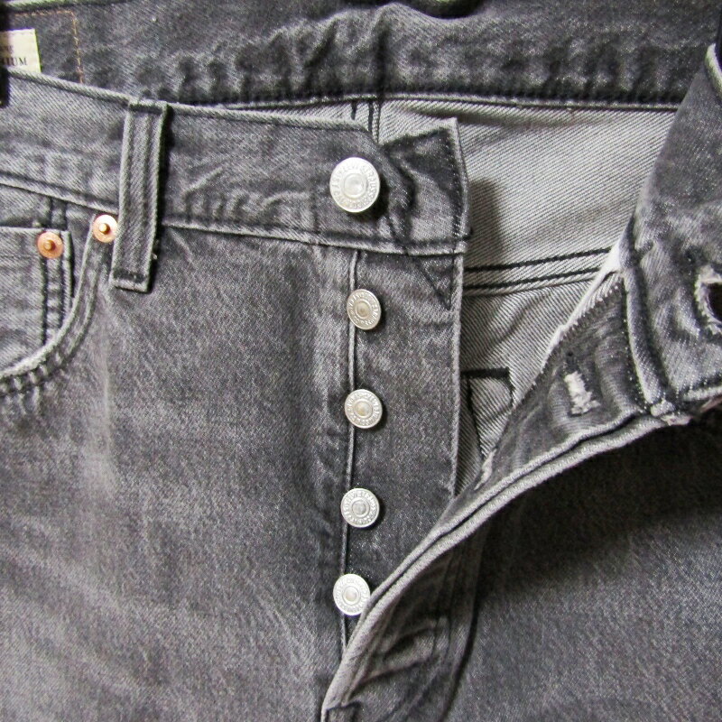 【中古】美品 Levis リーバイス デニムパンツ PC9-00501-3658 501 ボタンフライ ストレート セルビッチ 赤耳 グレー 33メンズ 27111727