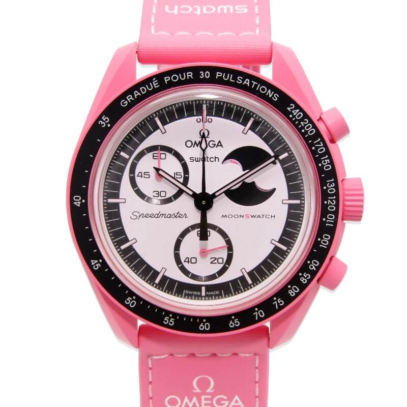 【中古】未使用 OMEGA × Swatch オメガ MISSION TO THE PINK MOONPHASE SO33P700 ミッショントゥザ ピンクムーンフェイズ ピンク クロノグラフ ムーンウォッチ スウォッチ コラボ クオーツ 腕時計 28011655