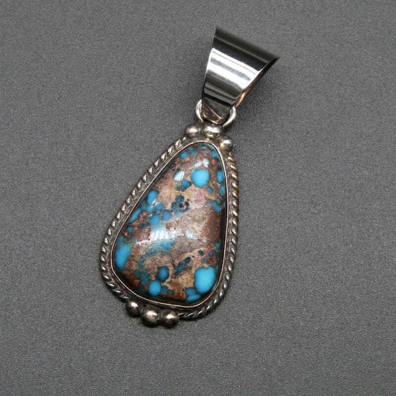 【中古】美品 Wilbur Musket Jr ナバホ族 ペンダント ターコイズ ウィルバーマスケッドジュニア メンズ レディース インディアンジュエリー シル...