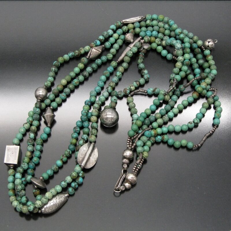 【中古】Handmade jewelry ハンドメイド ネックレス ターコイズ 3連 アンティークビーズ メンズ レディース 28012380