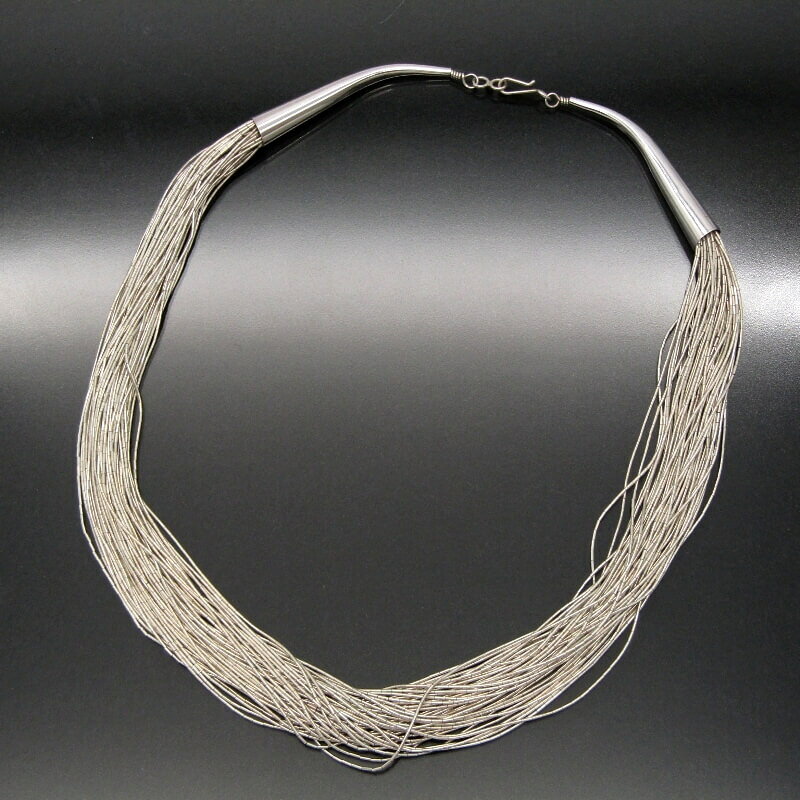 【中古】美品 Navajo ナバホ族 ネックレス リキッドシルバー 30連 60cm メンズ レディース シルバービーズ 35.9g インディアンジュエリー シルバー 28013478