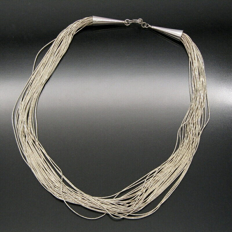 【中古】美品 Navajo ナバホ族 ネックレス リキッドシルバー 30連 45cm メンズ レディース シルバービーズ 26.6g インディアンジュエリー シルバー 28013479