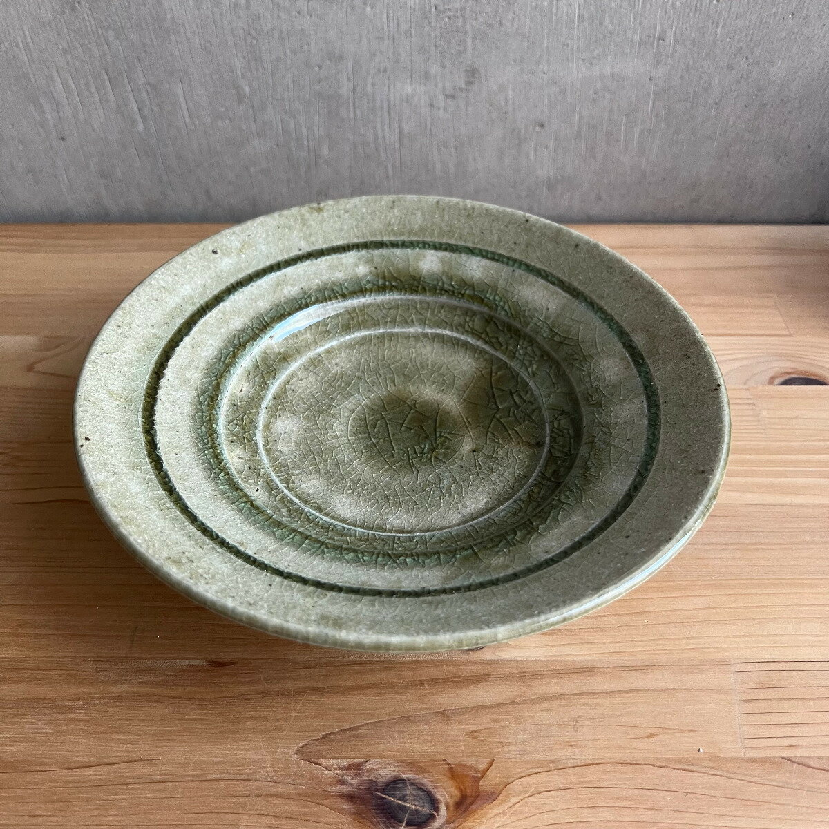 上野焼 渡窯 水面に広がる波紋と貫入の美 灰釉（はいゆう） 高坏皿（18.5cm）