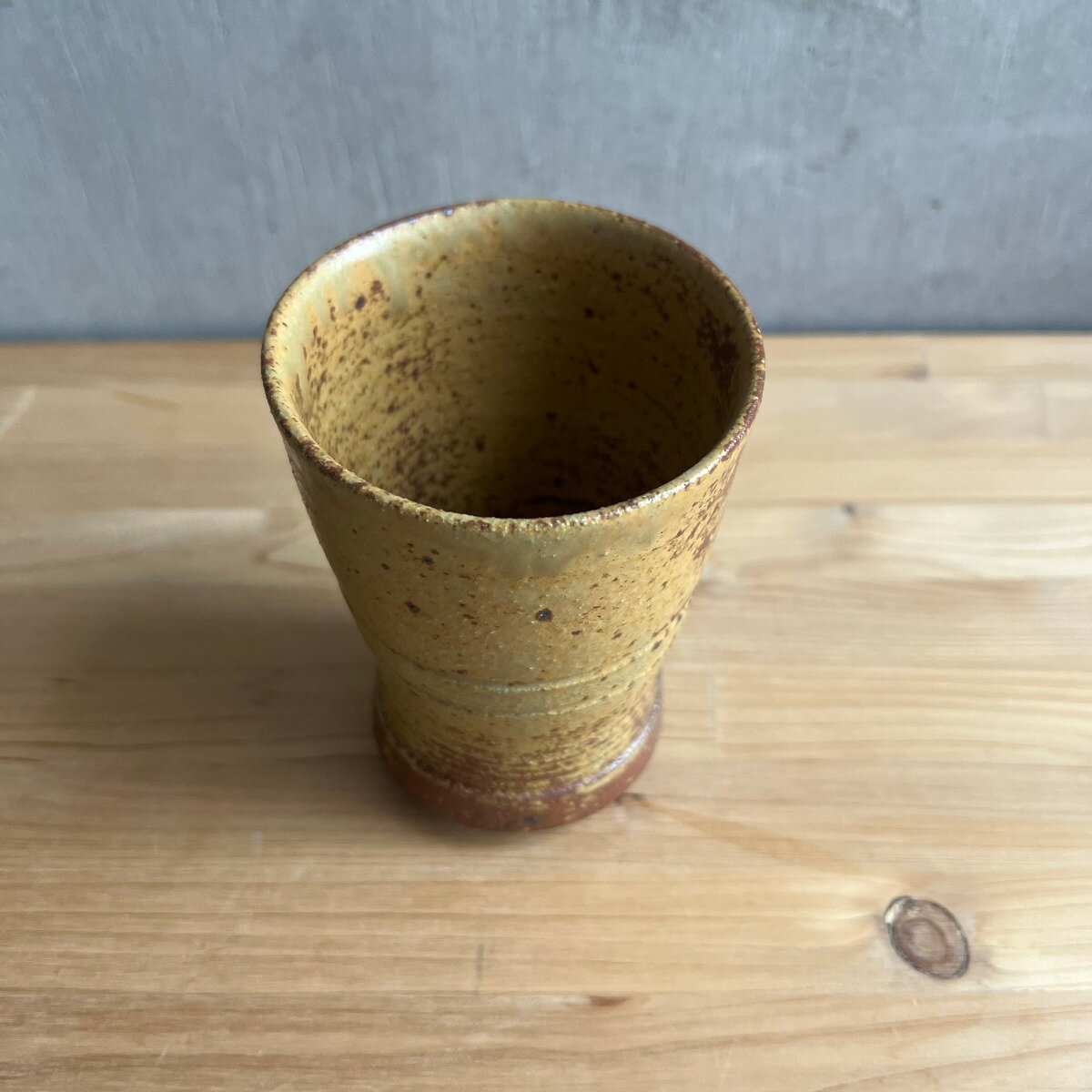 Rakuten - 上野焼 渡窯 ビアカップ (11.5cm) 伊羅保釉(いらぼゆう) | フリーカップ タンブラー 陶器 酒器