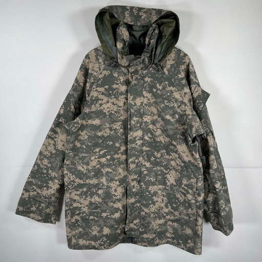 古着 ミリタリージャケット ECWCS GORE-TEX デジカモ ゴアテックスパーカー 米軍 実物 迷彩 カモフラ ナイロン medium regular グレー メンズ 【中古】 古着 ミリタリージャケット ECWCS GORE-TEX デジカモ ゴアテックスパーカー 米軍 実物 迷彩 カモフラ ナイロン medium regular グレー メンズ 【中古】